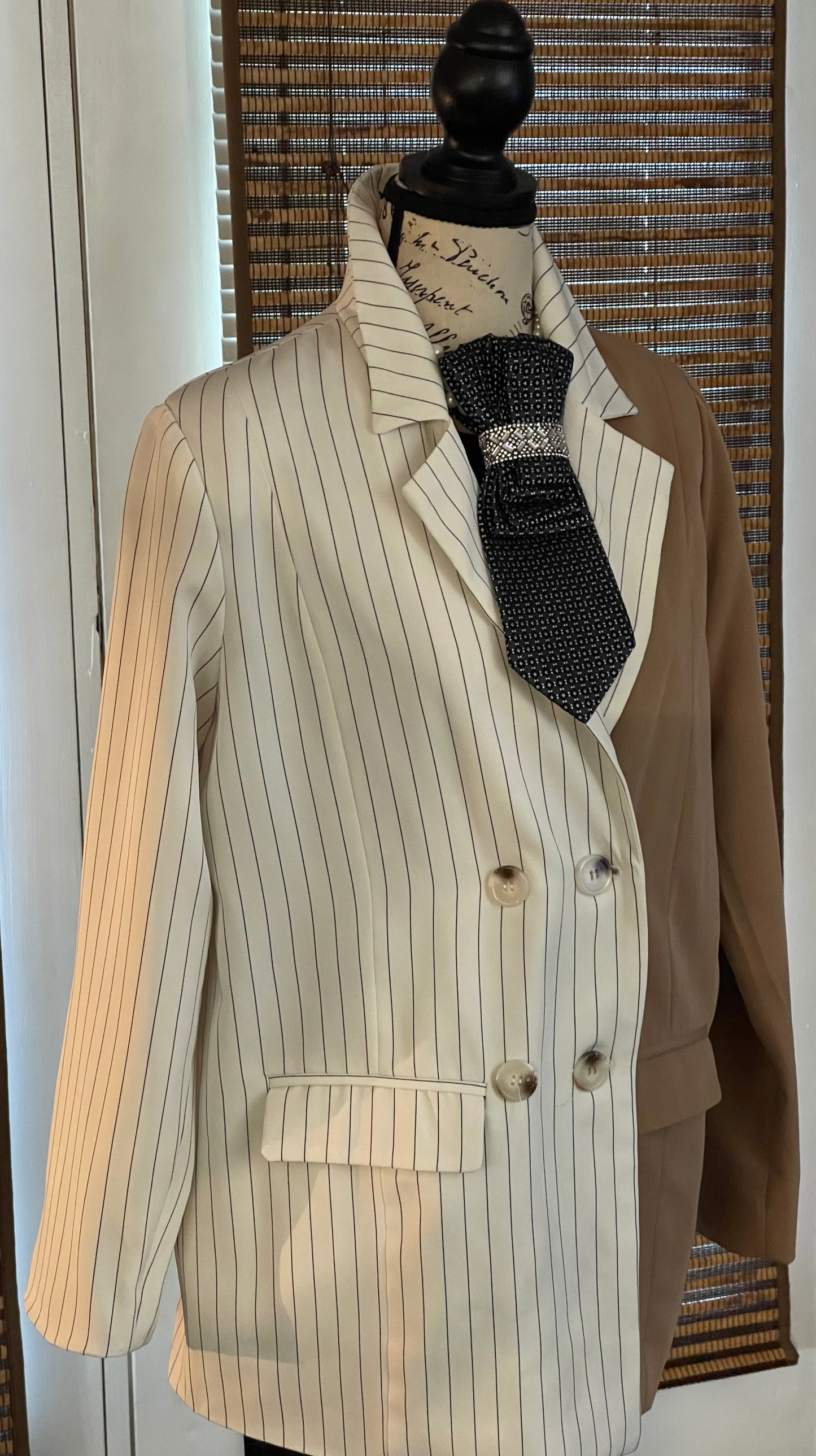 THE TWO FACES BLAZER