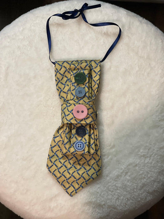 BOWTIE NECKLACE