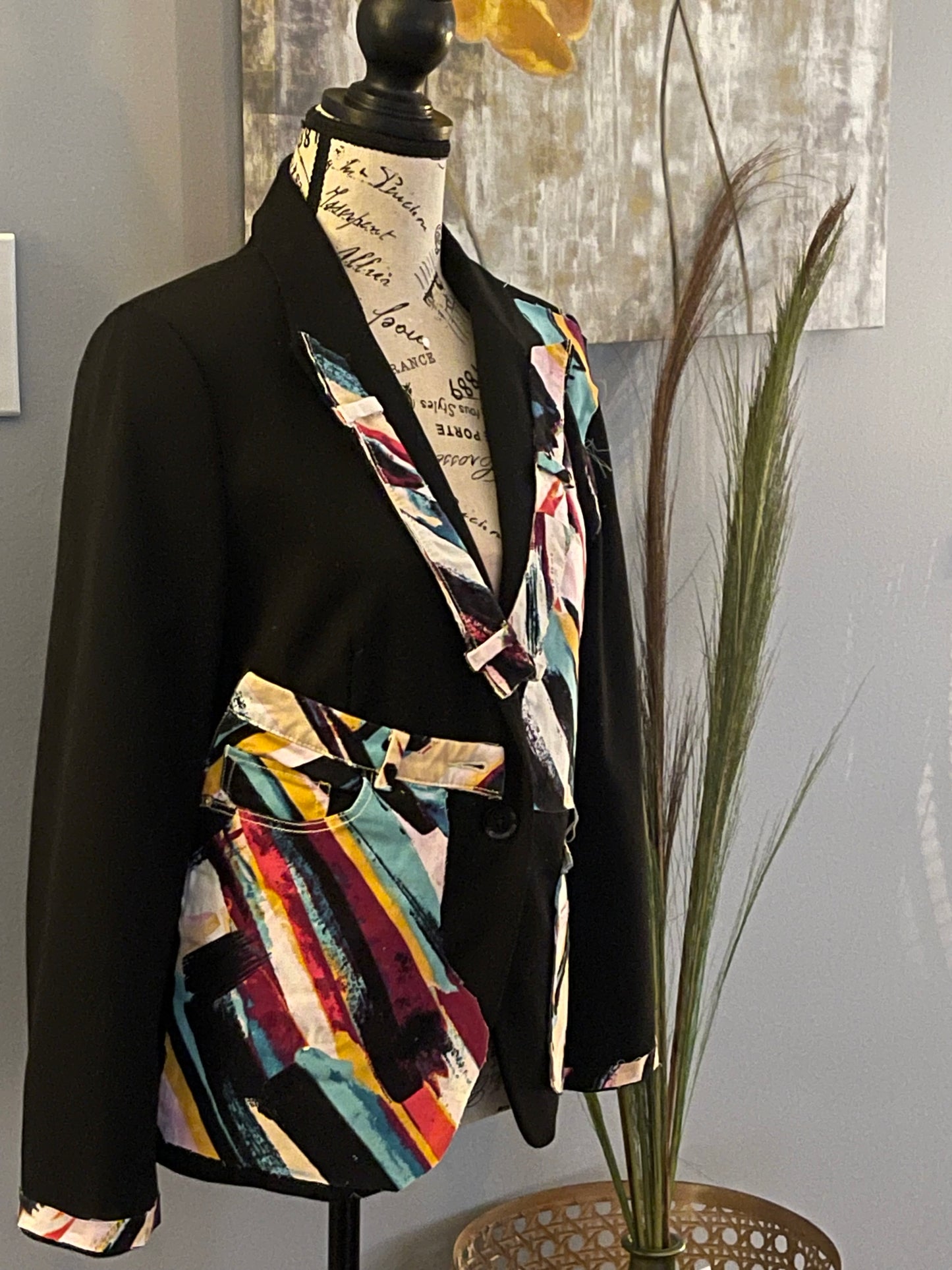BLACK MULTICOLORED STRIPE BLAZER