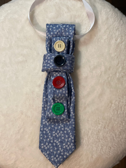 BOWTIE NECKLACE