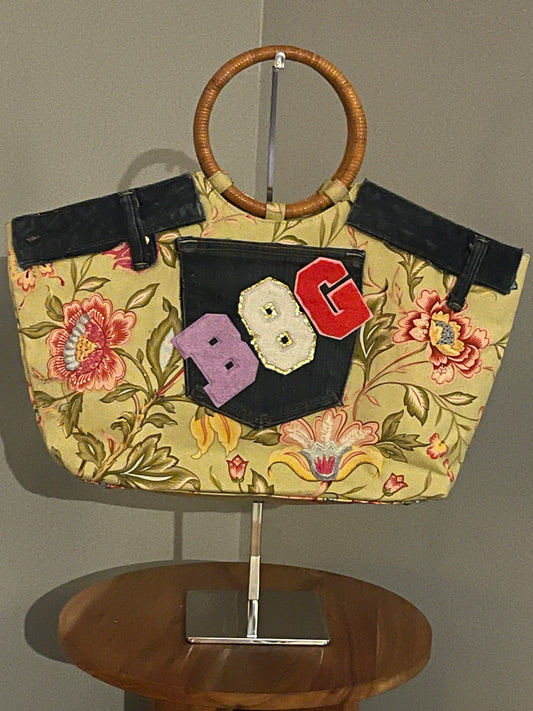 THE WOODEN CIRCLE OF LOVE REVAMPED HOBO TOTE